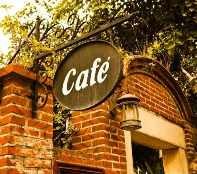In addition to excellent internal management, what else should you pay attention to when you start a coffee shop?