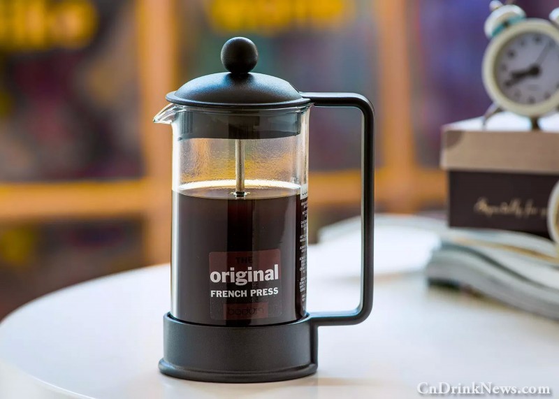 Coffee brewing method: the operation sequence of the pressure pot and the explanation of matters needing attention.