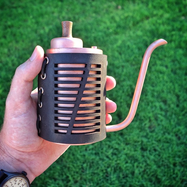 Coffee brewing equipment introduction: Monarch Methods ingenuity handmade pot copper