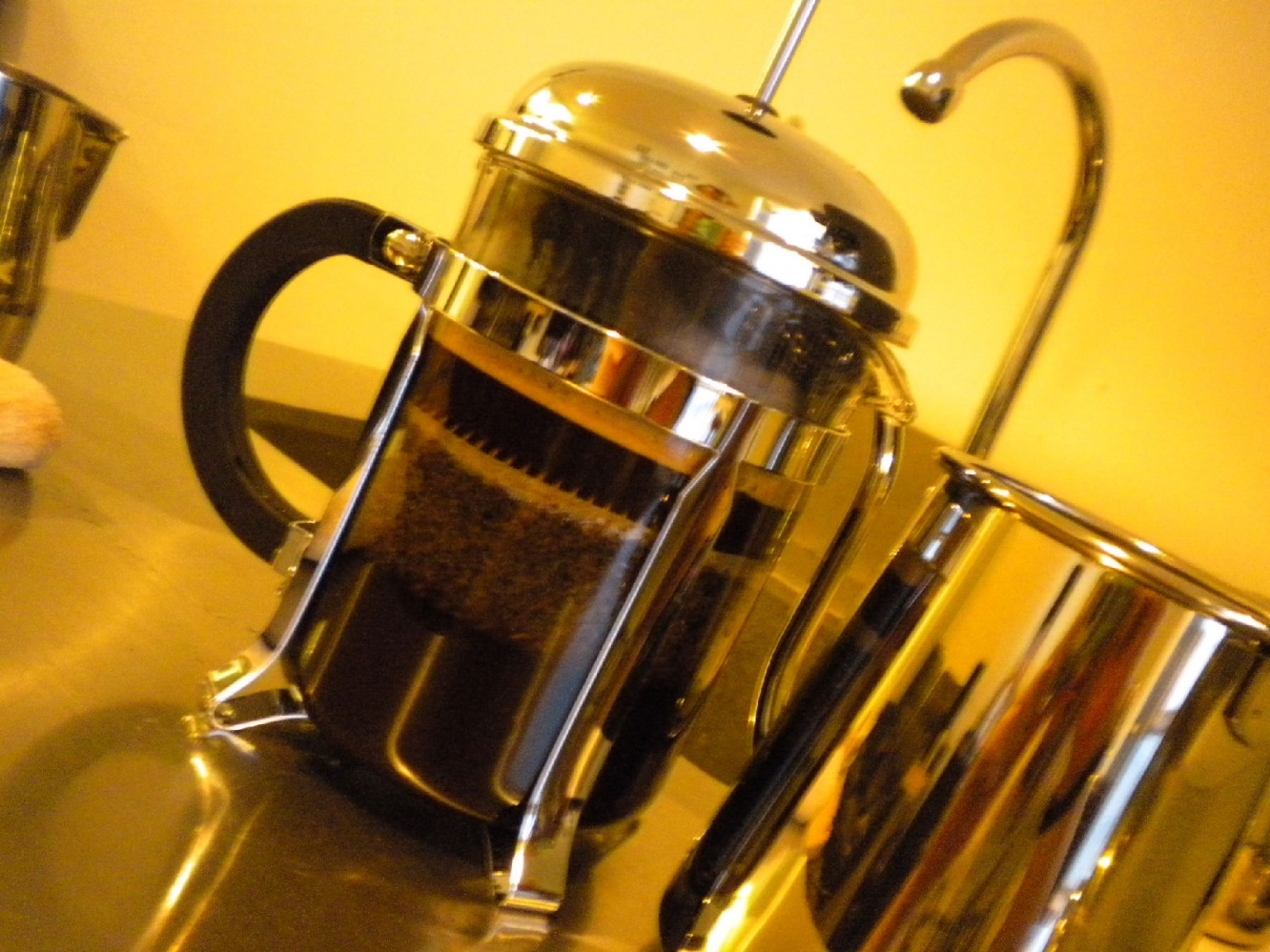 Coffee brewing method: the operation points of the French kettle and the differences of different styles of the French kettle in different countries.