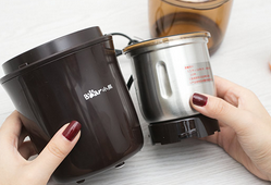 Introduction of Little Bear bear vacuum Storage Bean Mill Classical Bean Mill