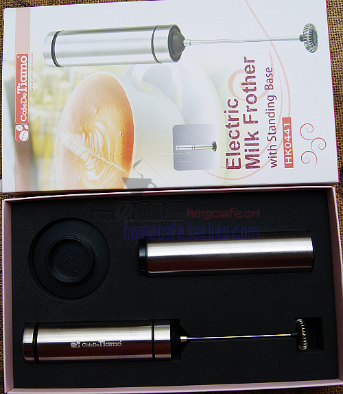 Tiamo brand espresso making utensils: TIAMO all stainless steel electric milking machine hk0441