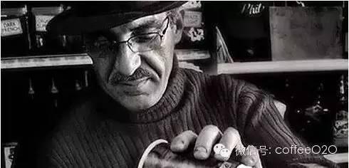 From the successful counterattack of small street shops to 19 stores across the United States, the old man explained what persistence is.
