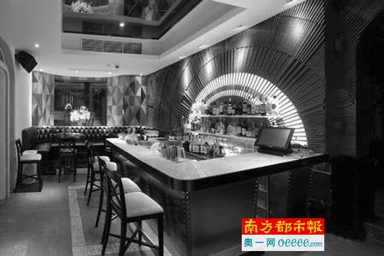 Luxurious and creative or elegant Party location determines all fashionable cafe parties