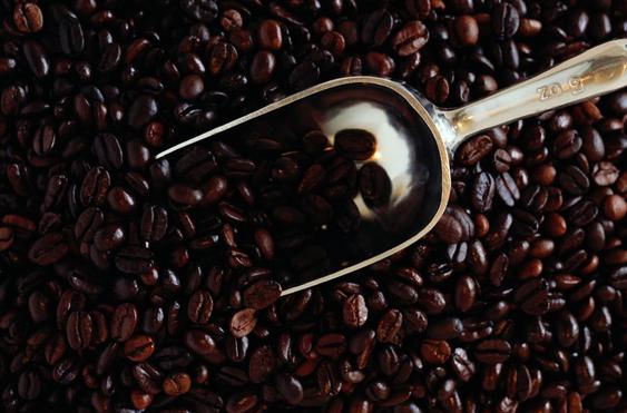 A small cup of coffee can also tell whether different countries have different coffee drinking habits.