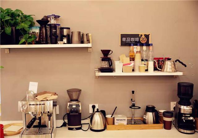 Beijing characteristic Cafe recommends Hey! The fusion of coffee and fashion in Coffee convenience store