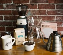 Operation method and process of hand-brewed coffee