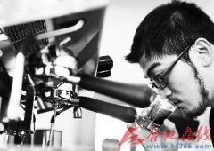 Taiwanese brothers wish to open a coffee shop in Hefei for their grandfather.