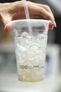 Hidden rules of the industry: a cup of milk tea is ice cubes.
