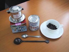 The coffee made by Vietnamese method has a special flavor.
