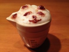 Coffee Creative Japan invents coffee machine to depict 3D foam
