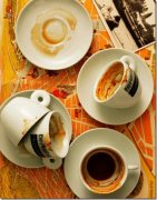 A good way to clean coffee cups and remove coffee stains