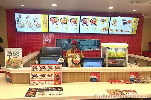 Starbucks + Yoshinoya +7-11 = full-time convenience store