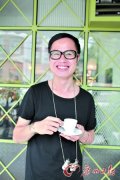 Tristan: coffee is not brewed in cafes.
