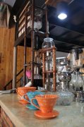 The coffee pot recommends Tiamo hand-made ceramic filter cup and top bubble jar.