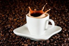 Homemade coffee is more fashionable than Starbucks.
