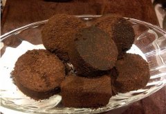 Coffee grounds turned into environmentally friendly flower fertilizer