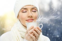 How to taste coffee correctly, it is best to choose porcelain cups with good insulation.