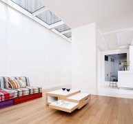 Deformable coffee table to introduce a special coffee table