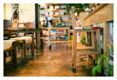 Running a coffee shop asks the boss what you need to know to open a coffee shop.