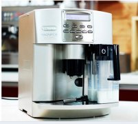 Omni-directional introduction of automatic Coffee Machine A kind of multi-functional small household appliances
