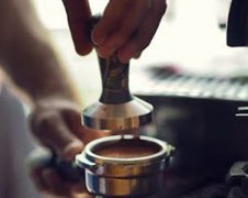 Italian coffee machine is a machine that uses high temperature and high pressure to quickly extract coffee powder solution.