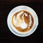 Drinking coffee immediately after getting up can easily lead to excess energy?