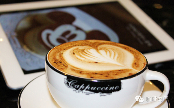 ③ 卡布奇诺/Cappuccino