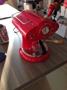 The main classification of coffee flower is directly poured into the formation method