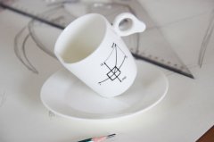 Weightlessness coffee cup creatively designed coffee cup
