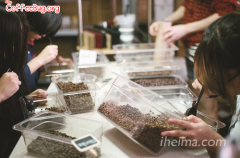 Oroaster: only if you are interested can you do a good job in the coffee business.
