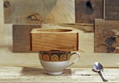 Canadiano wooden coffee brewing drip filter