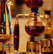 How do baristas have a pleasant conversation with customers?
