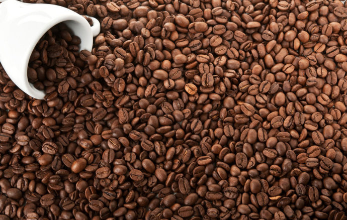 What are the ingredients of coffee beans? Caffeine tannic acid, protein, sugar, mineral aroma, flavor