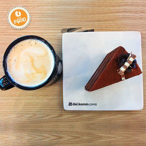 A simple way to make milk foam, how to make espresso, how to pull lattes, how to make lattes.