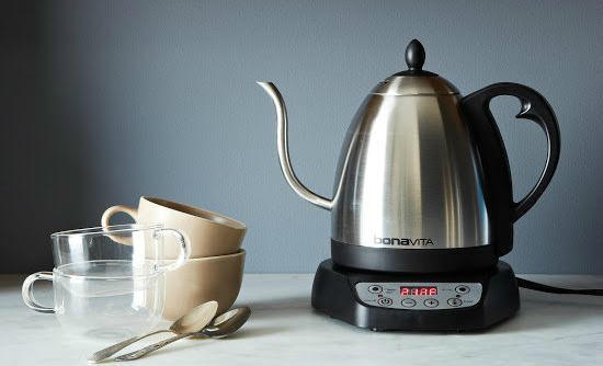 How about coffee brewed in a hand coffee pot? Compared to the French kettle? Who will recommend the coffee machine to me?