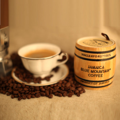 There are three varieties of Jamaican coffee Blue Mountain Coffee JABLUM original imported Jamaican Blue Mountain Coffee beans