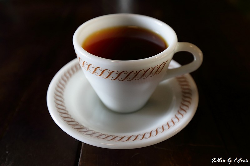 Using the method of hot extraction to make the difference between chilled, cold bubbles and ice droplets. Italian spelling of containers containing coffee liquid