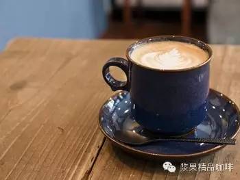 The hottest coffee shop in Japan, the most popular latte.