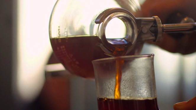 5 things coffee makers need to know, all of which give you a little red flower!